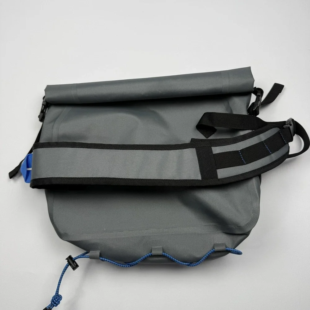 CHUMS Storm Rolltop Sling Utility Pouch Mens Gray 20L Waterproof Hiking New Tags